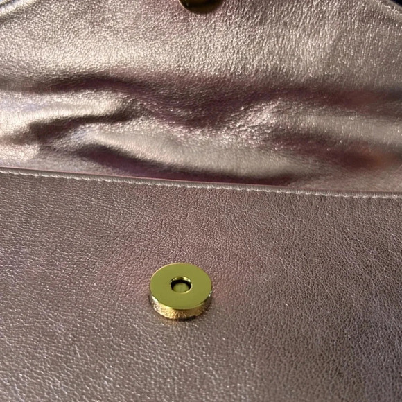 Liselle Kiss Convertible Clutch Metallic Pink - Picture 7 of 11